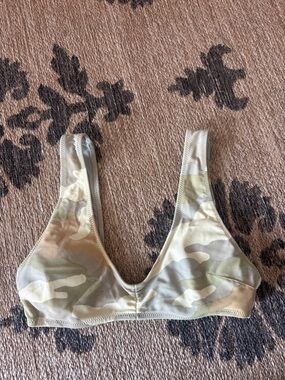 aerie Camo Scoop Bralette in Beige & Olive